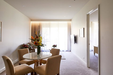 Knightsbridge Canberra - Accommodation in Surfers Paradise 21