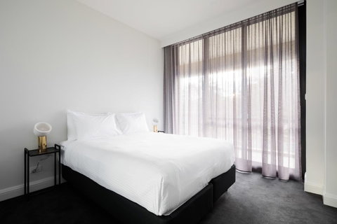 Knightsbridge Canberra - Accommodation in Surfers Paradise 12