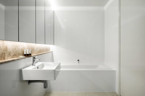 Knightsbridge Canberra - Accommodation in Surfers Paradise 26