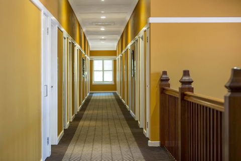 Hotel Kurrajong Canberra - Accommodation in Surfers Paradise 16