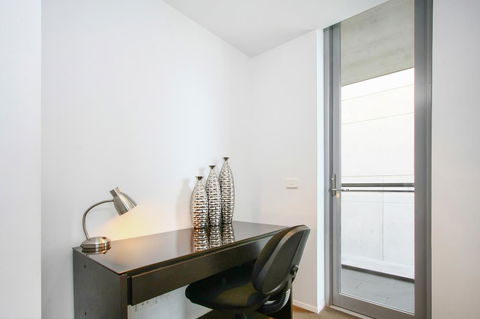 Realm Park 39 Barton ACT - Accommodation in Surfers Paradise 43
