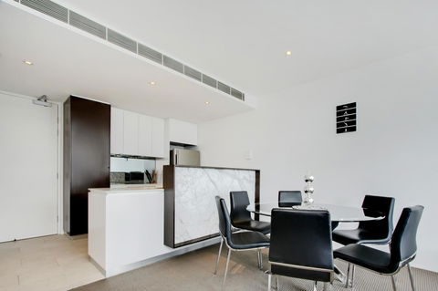 Realm Park 39 Barton ACT - Accommodation in Surfers Paradise 32