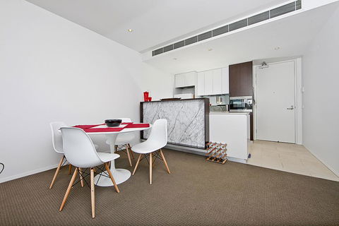 Realm Park 39 Barton ACT - Accommodation in Surfers Paradise 12