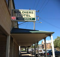 Soldiers Motel - Accommodation in Surfers Paradise