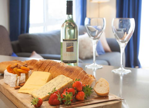 One Of A Kind Apartments - Accommodation in Surfers Paradise 17