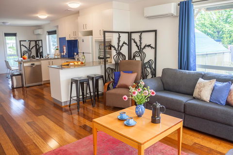 One Of A Kind Apartments - Accommodation in Surfers Paradise 31