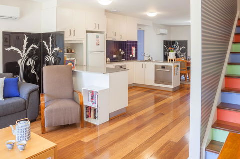 One Of A Kind Apartments - Accommodation in Surfers Paradise 25