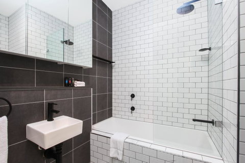 Accommodate Canberra - Parbery - Accommodation in Surfers Paradise 14