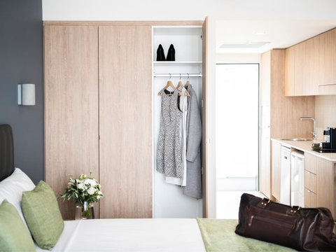 Abode Kingston - Accommodation in Surfers Paradise 8