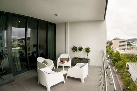 KUI - Manhattan Apartments - Accommodation in Surfers Paradise 16
