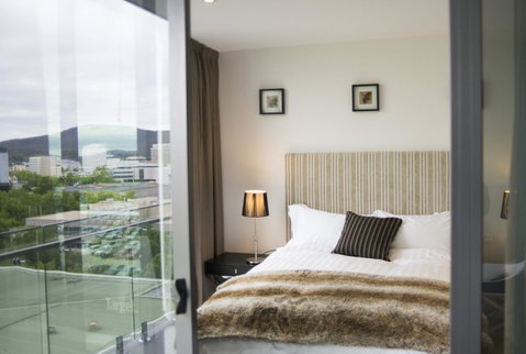 KUI - Manhattan Apartments - Accommodation in Surfers Paradise 15