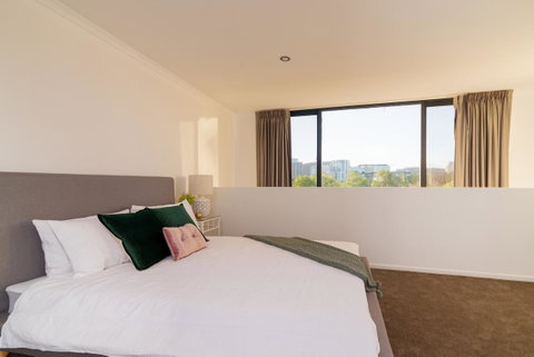 ALLARA CANBERRA - Accommodation in Surfers Paradise 9