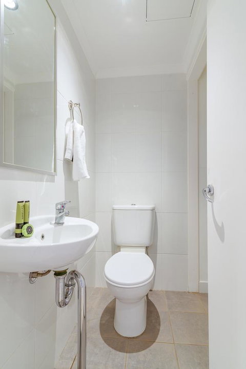 ALLARA CANBERRA - Accommodation in Surfers Paradise 12
