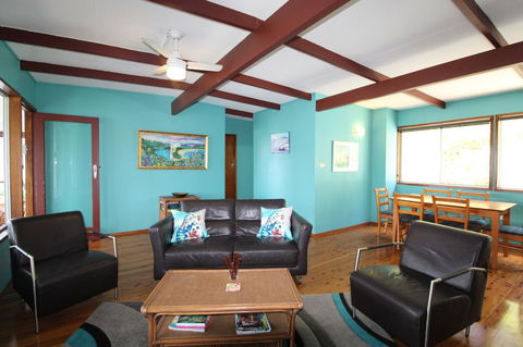 Bally High, 20 Dulconghi Street - Accommodation in Surfers Paradise 10