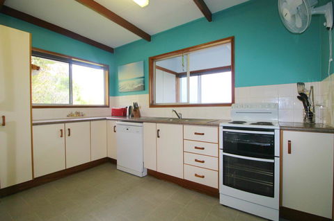 Bally High, 20 Dulconghi Street - Accommodation in Surfers Paradise 11