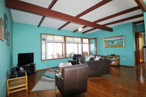 Bally High, 20 Dulconghi Street - Accommodation in Surfers Paradise 13
