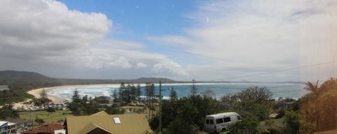 Bally High, 20 Dulconghi Street - Accommodation in Surfers Paradise 7