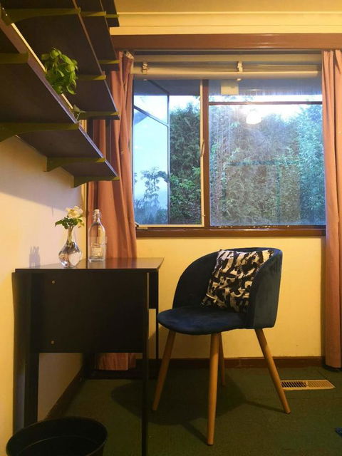 Space And Quiet Safe Room Canberra - Accommodation in Surfers Paradise 9