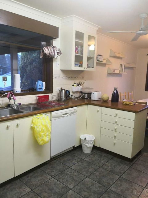 Space And Quiet Safe Room Canberra - Accommodation in Surfers Paradise 8