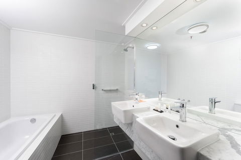 Rydges Canberra - Accommodation in Surfers Paradise 36