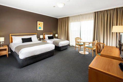 The Woden Hotel - Accommodation in Surfers Paradise 0