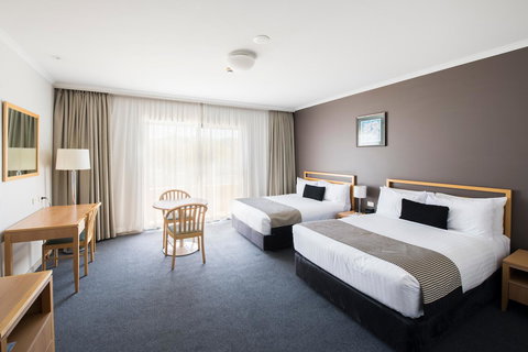 The Woden Hotel - Accommodation in Surfers Paradise 8