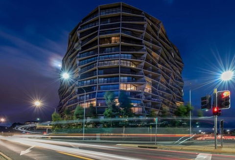 Canberra Luxury Apartment 3 - Accommodation in Surfers Paradise 11