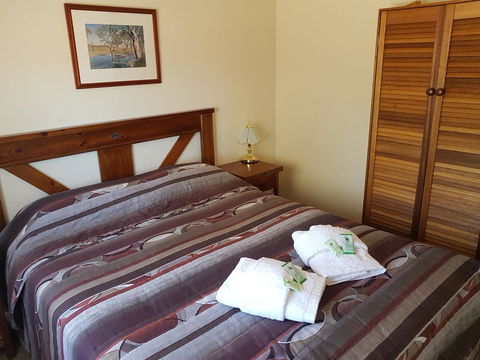 Windana Cottages - Accommodation in Surfers Paradise 2