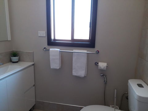 Windana Cottages - Accommodation in Surfers Paradise 10