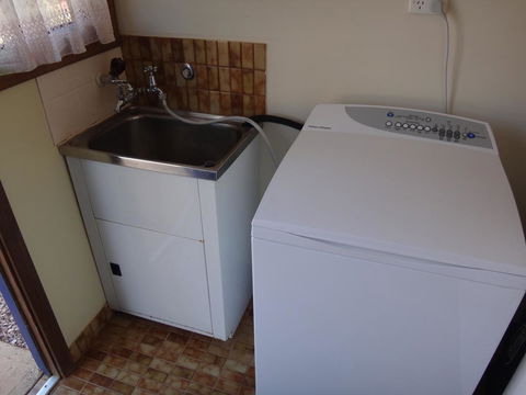 Windana Cottages - Accommodation in Surfers Paradise 11