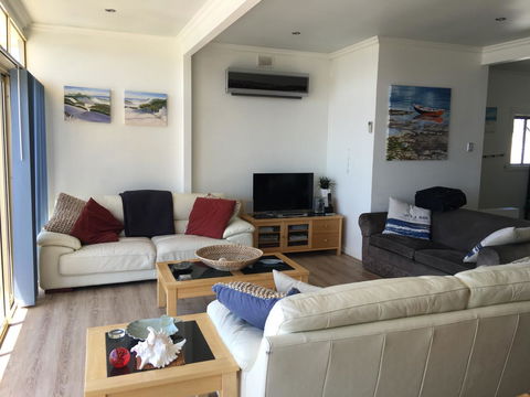Crystal Blue Apartment - Accommodation in Surfers Paradise 3