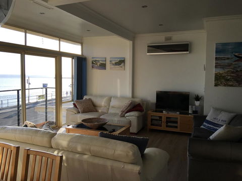 Crystal Blue Apartment - Accommodation in Surfers Paradise 36