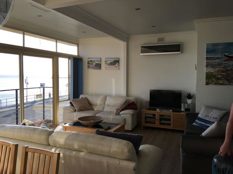Crystal Blue Apartment - Accommodation in Surfers Paradise 35