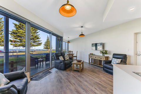 Bonnies Of Beachport - Accommodation in Surfers Paradise 28