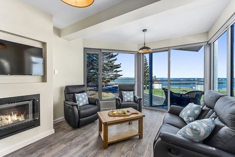 Bonnies Of Beachport - Accommodation in Surfers Paradise 0