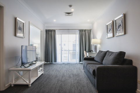 Marina Hotel - Accommodation in Surfers Paradise 10