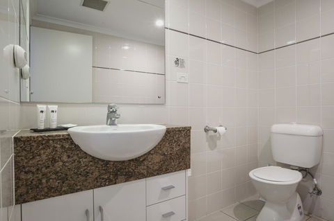 Marina Hotel - Accommodation in Surfers Paradise 13