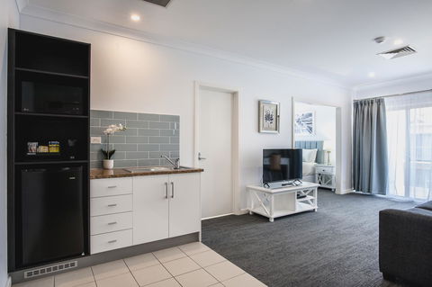 Marina Hotel - Accommodation in Surfers Paradise 12