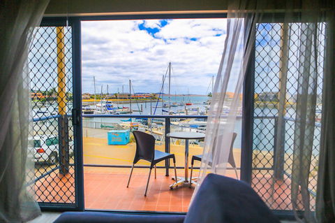Marina Hotel - Accommodation in Surfers Paradise 29