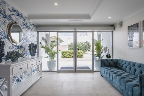 Marina Hotel - Accommodation in Surfers Paradise 18
