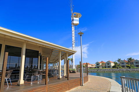 Marina Hotel - Accommodation in Surfers Paradise 36
