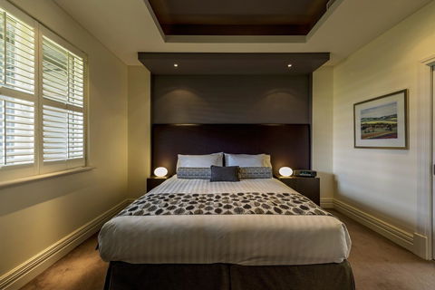 The Louise - Accommodation in Surfers Paradise 11