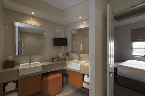 The Louise - Accommodation in Surfers Paradise 17