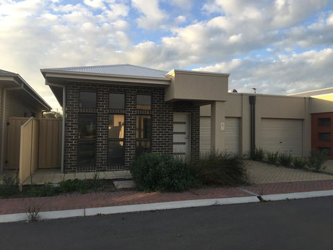 Villas On The Bay Kingscote - Accommodation in Surfers Paradise 16