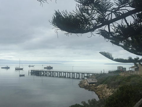 Villas On The Bay Kingscote - Accommodation in Surfers Paradise 3