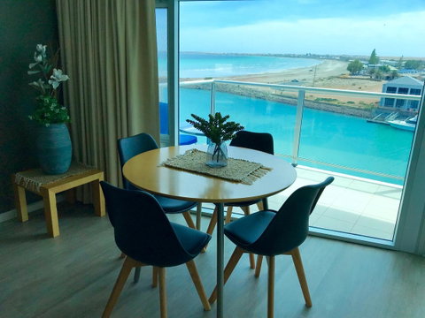 Ocean View Luxury Apartment & Suite - Accommodation in Surfers Paradise 21