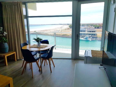 Ocean View Luxury Apartment & Suite - Accommodation in Surfers Paradise 5