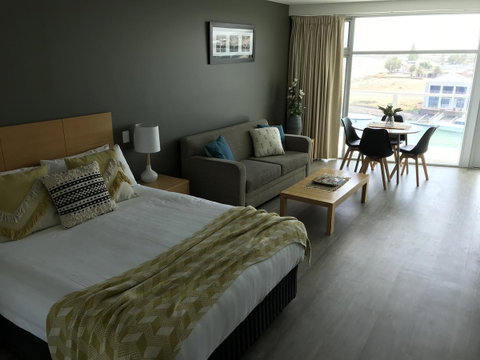 Ocean View Luxury Apartment & Suite - Accommodation in Surfers Paradise 25