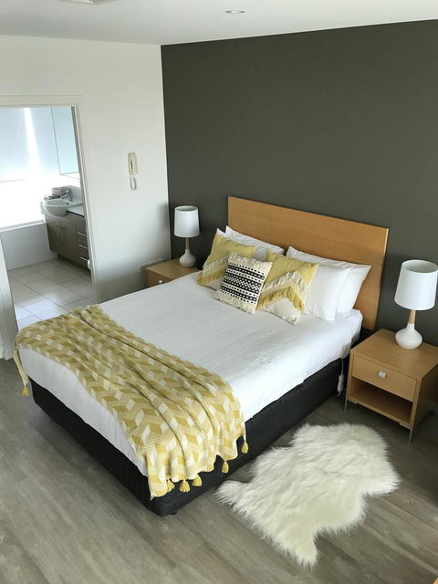 Ocean View Luxury Apartment & Suite - Accommodation in Surfers Paradise 28