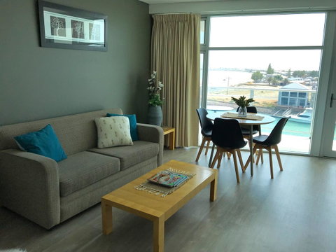Ocean View Luxury Apartment & Suite - Accommodation in Surfers Paradise 11